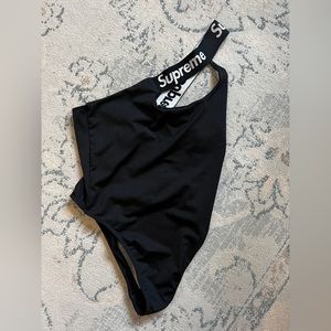 FRANKIE COLLECTION x SUPREME Bodysuit